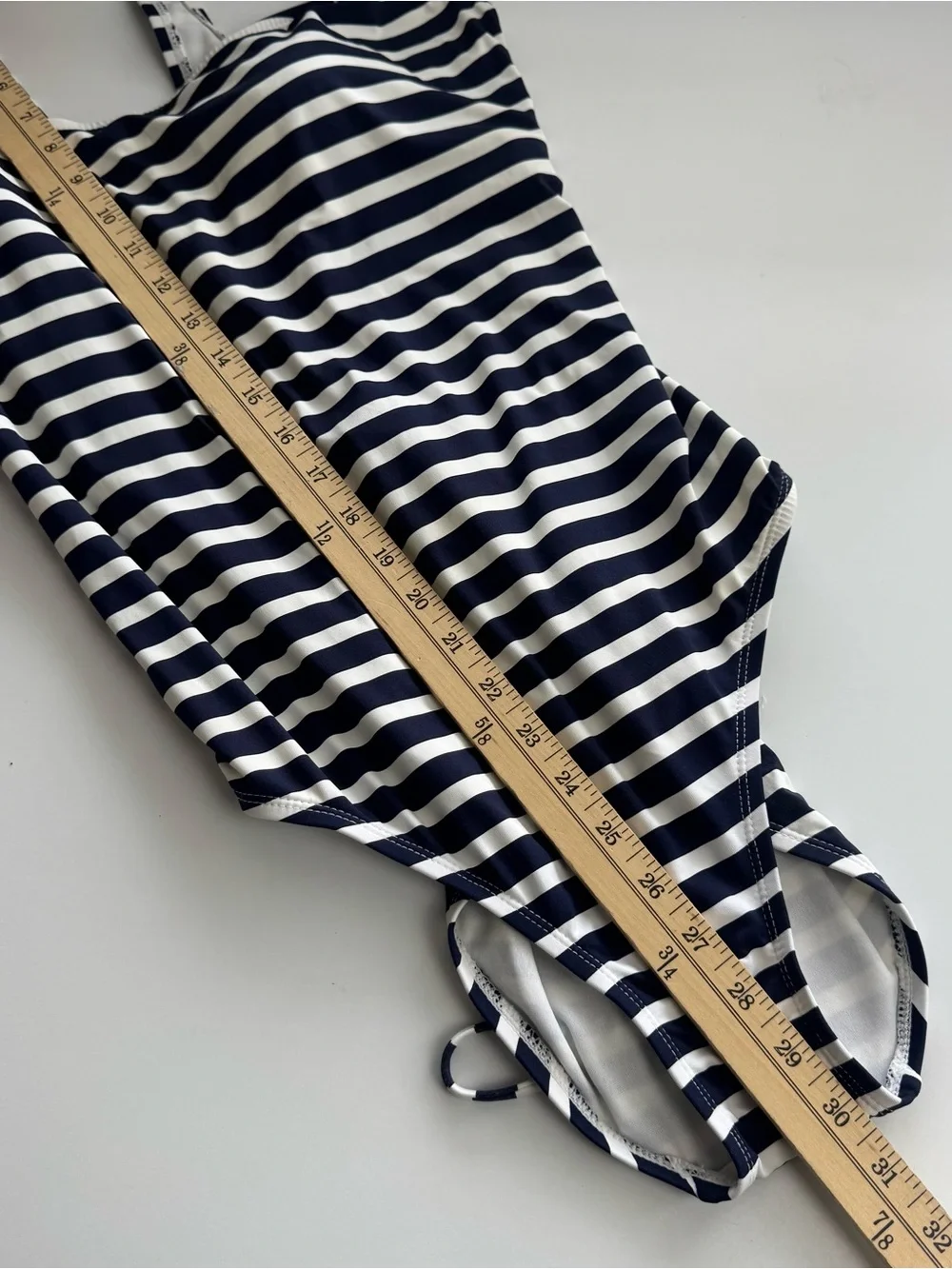 Tommy Bahama Women’s Sz 14 One Piece Swimsuit Lace Up Back Navy & White Striped